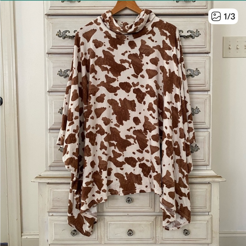 Vici Cowgirl Turtleneck Sweater in Brown and Cream